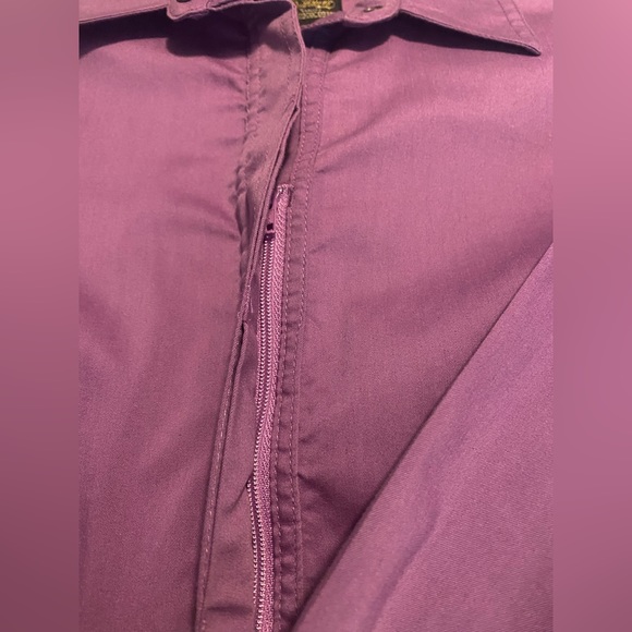 Noble Outfitters Women’s Show Shirt - Picture 2 of 3